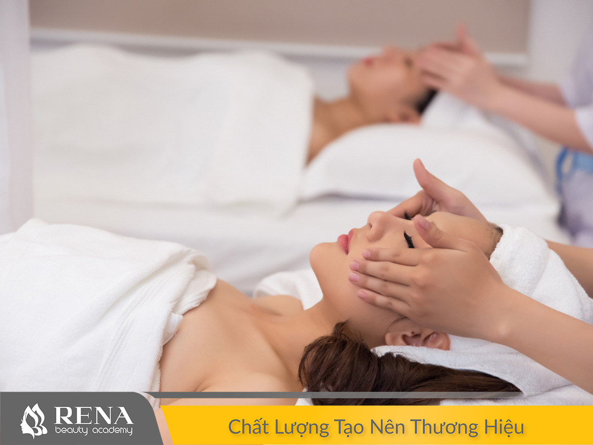 Nên học nghề kỹ thuật viên spa chuyên nghiệp theo hình thức nào?