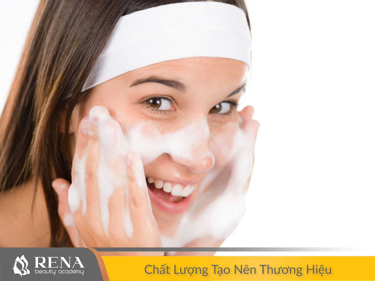 [Học spa online] Quy trình rửa mặt đúng cách chuẩn Spa tại Rena