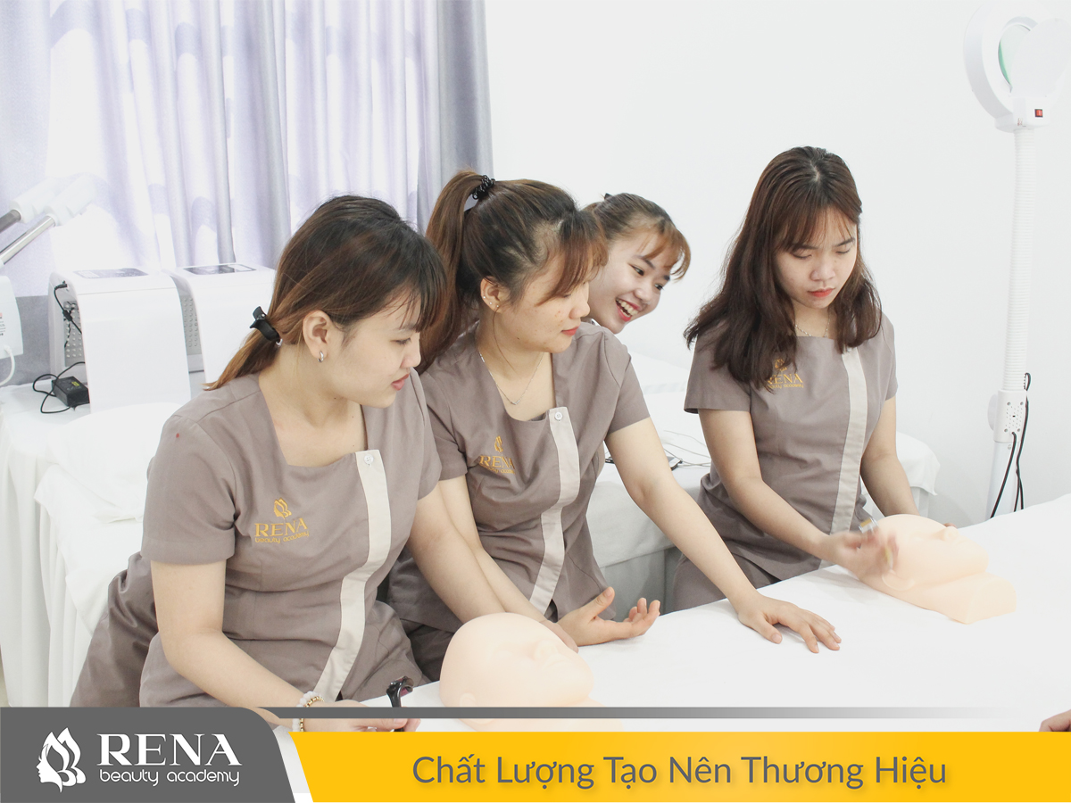 Không có giới hạn nào cho độ tuổi theo học nghề spa