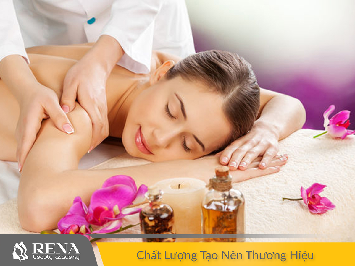 Những kỹ thuật massage body cơ bản trong Spa